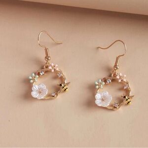 Delicate Gold flower and Bee Drop Earrings